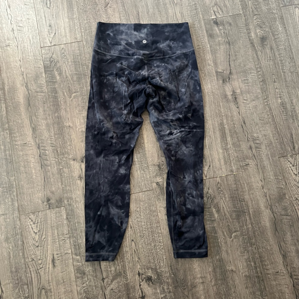 Diamond dye grey/black align leggings.